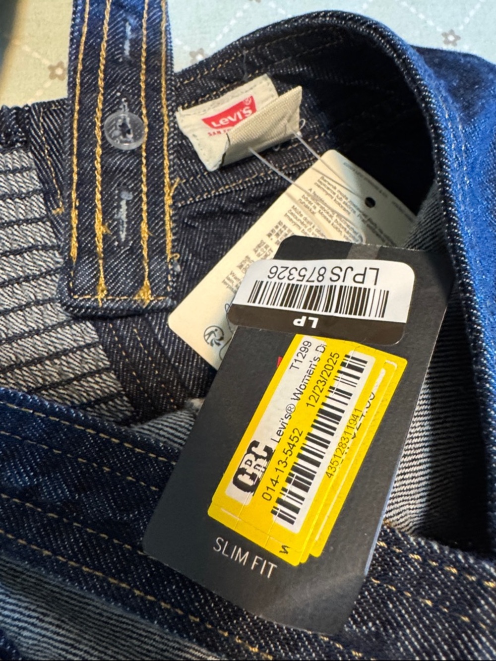 Women’s Levi's Dark Indigo Denim Button-Front Corset Tank - Picture 4 of 4